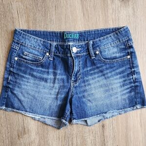 Decree Women's Medium Blue Denim Cutoff Shorts